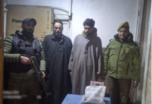 J&K Police Arrests Two Drug Peddlers In Srinagar